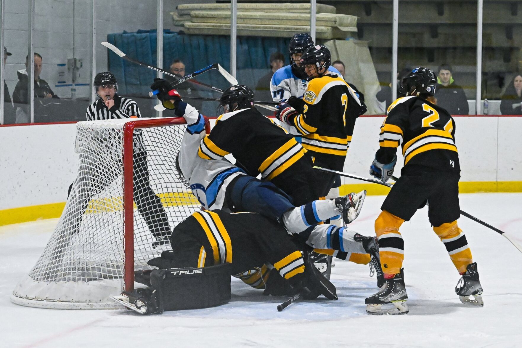 02/05/2024 - Hockey - Oakville vs Parkway West